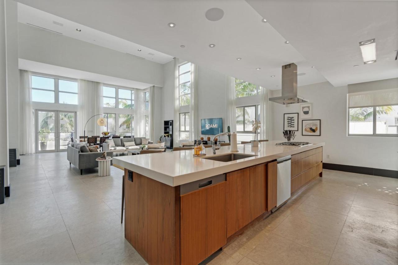 Roami At Collins Ave Ph Villa Miami Beach Exterior photo